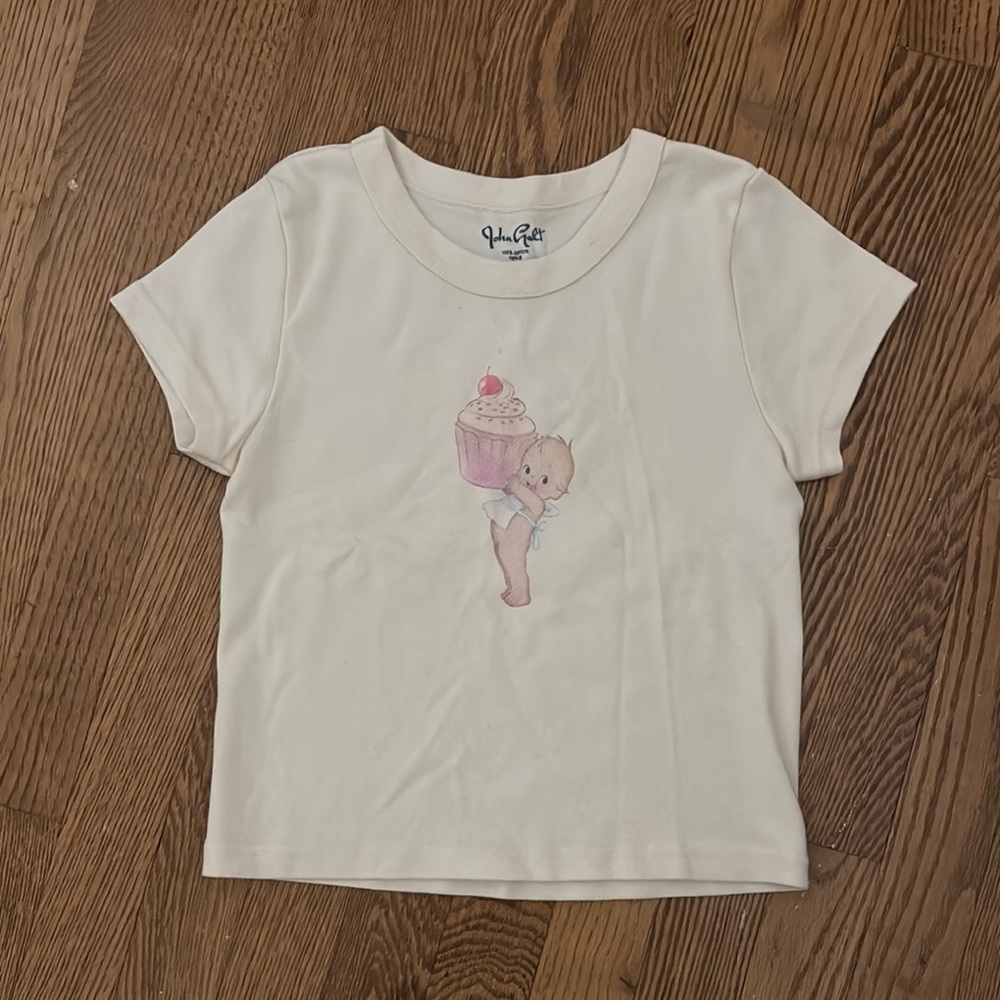 Brandy Melville Baby tee graphic